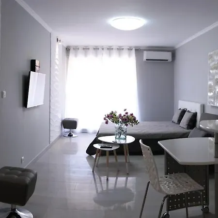 Stylish Studio In Only 50 Meters From Beach ! Nice Exterior photo